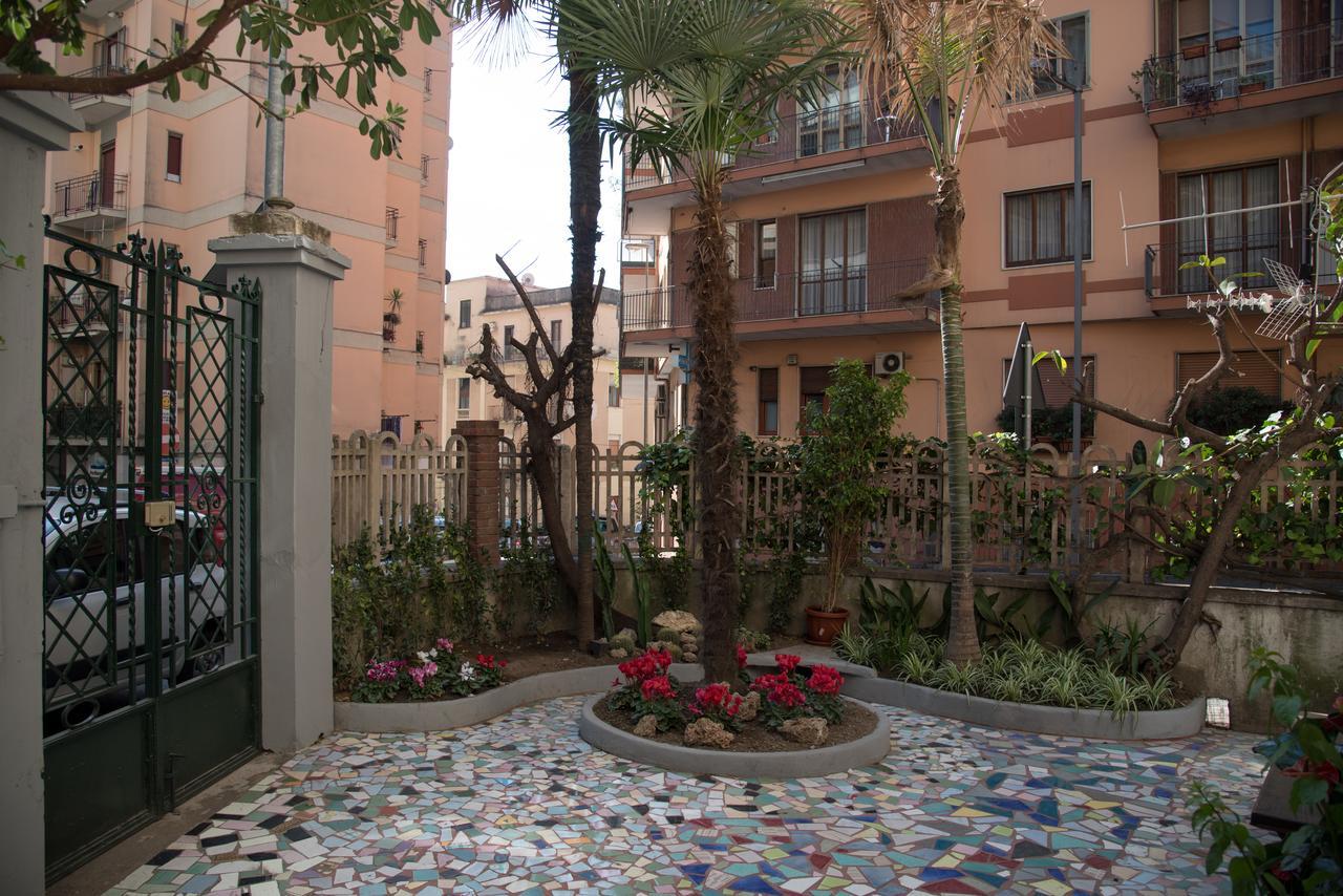 Bed and Breakfast Villino Teresa Salerno Zewnętrze zdjęcie